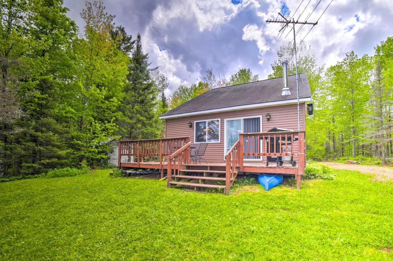 Secluded Woodsy Watersmeet Cabin With Fire Pit! Villa Dış mekan fotoğraf